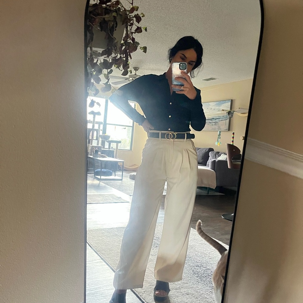 Chic Cream Trousers for Women